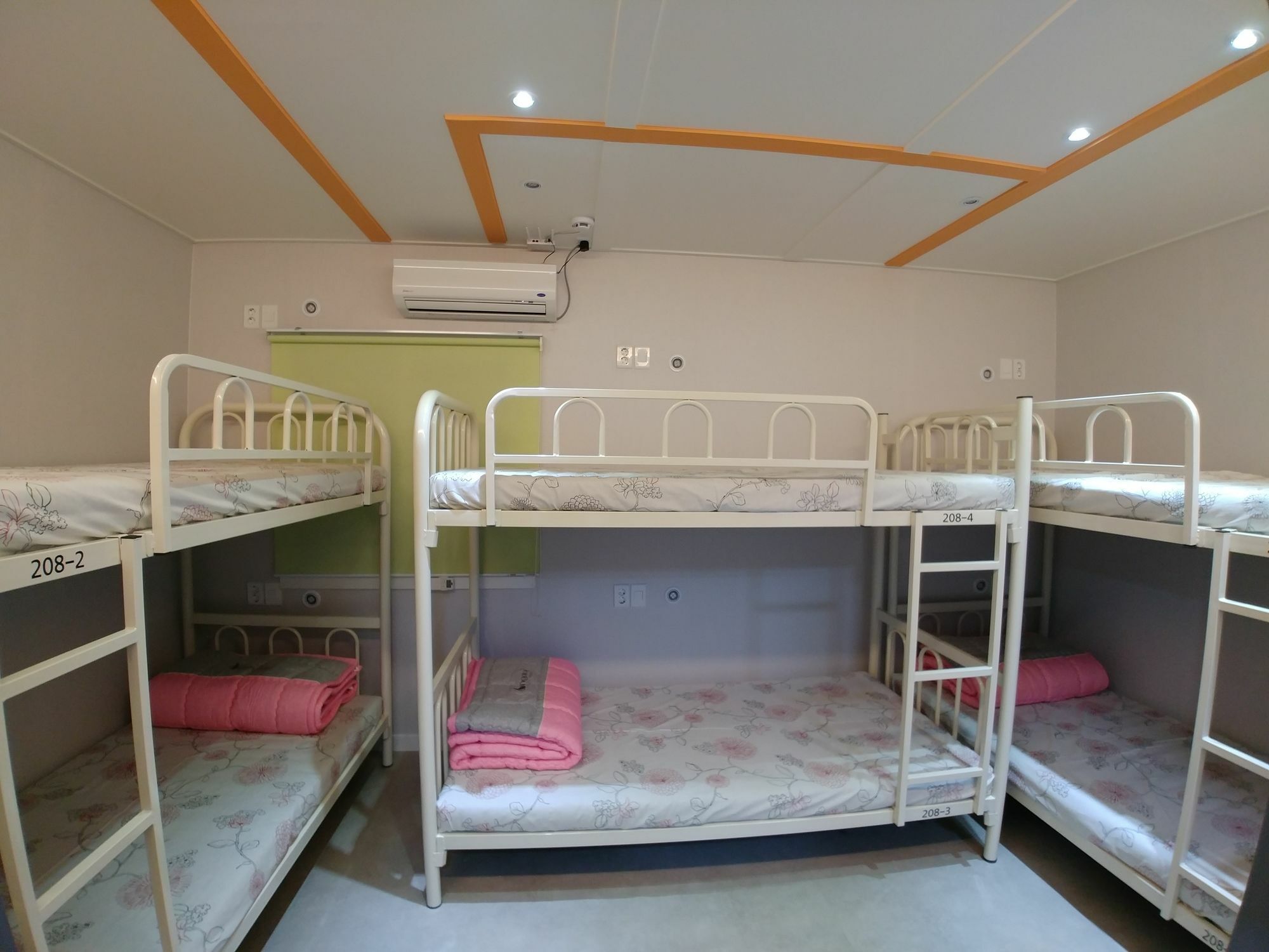 Bomgoro Guesthouse Daegu Buitenkant foto